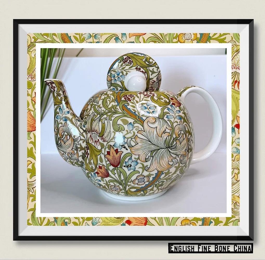 https://www.turnstaargifts.com/wp-content/uploads/2022/11/2-x-william-morris-golden-lilly-large-breakfast-fine-bone-china-set-of-2-cups-2-saucers-and-1-tea-pot-2-003.jpg